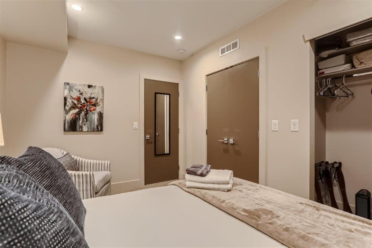 Serenity At Sloan'S 1-Br With A Modern Twist DEN Exterior photo