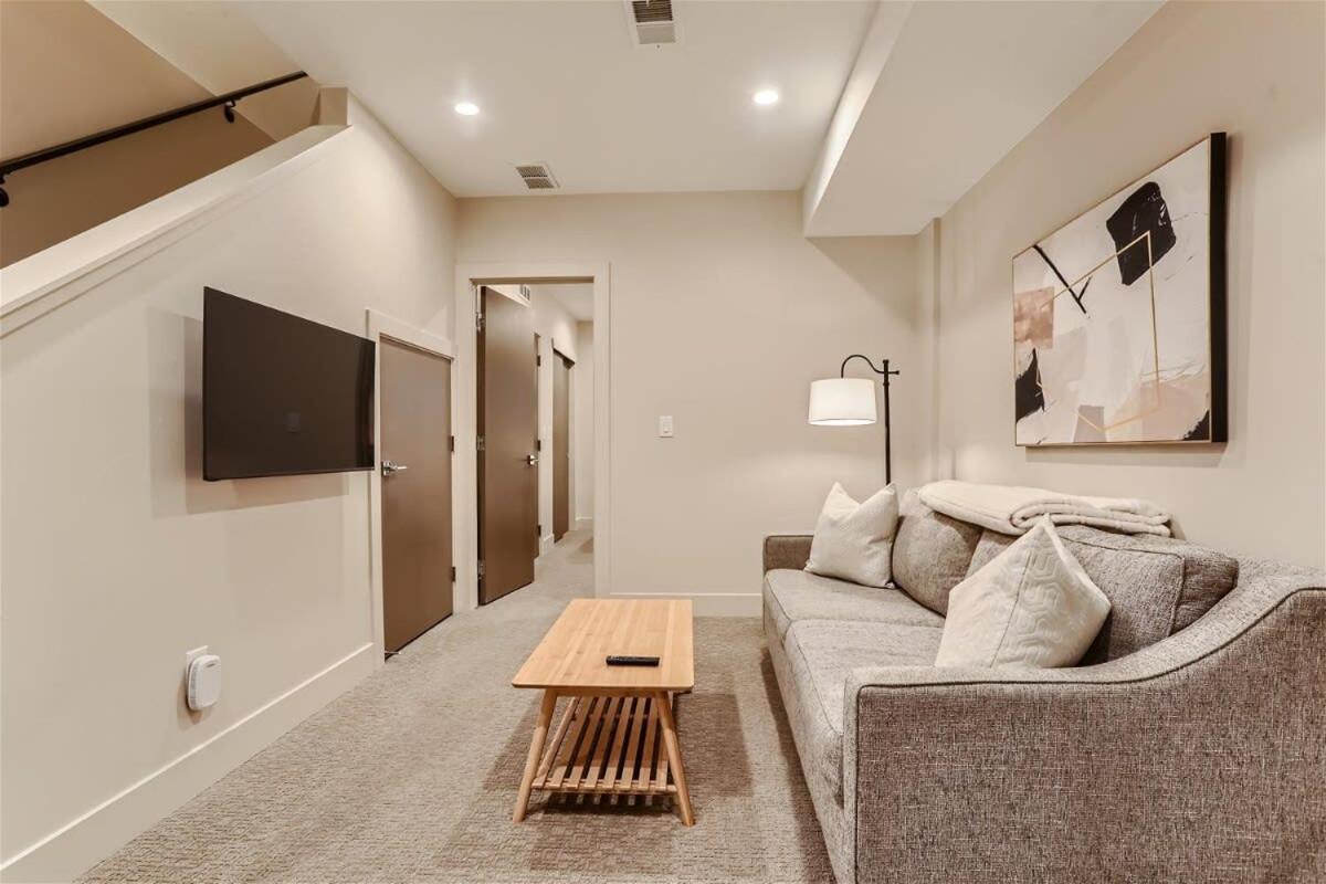 Serenity At Sloan'S 1-Br With A Modern Twist DEN Exterior photo
